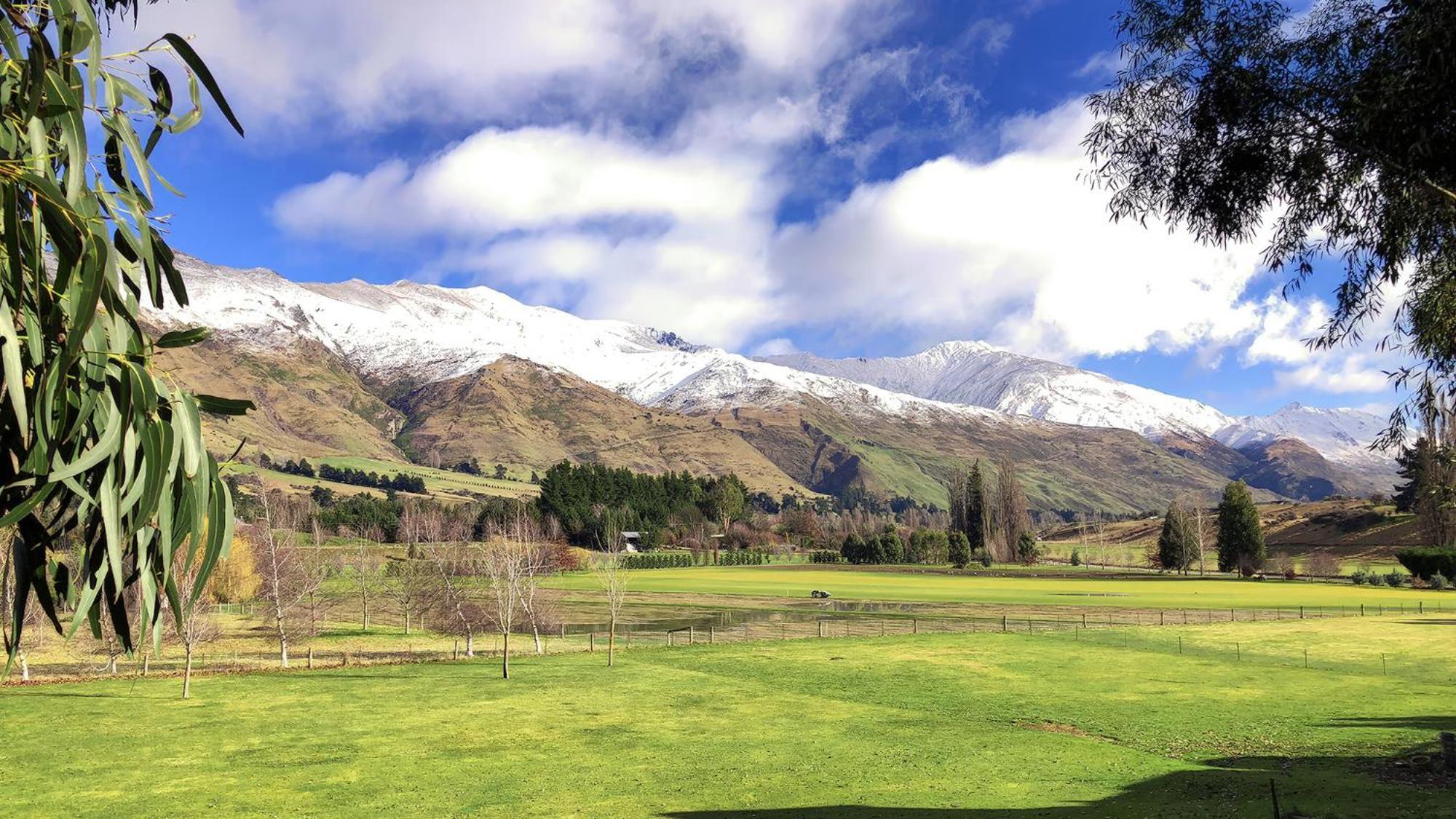 Alpine View Lodge Wanaka Exterior photo