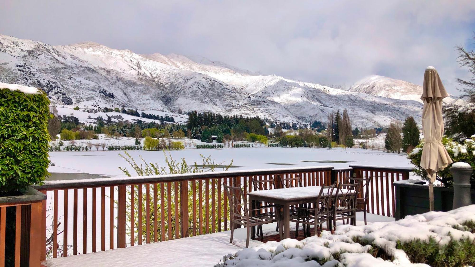 Alpine View Lodge Wanaka Exterior photo