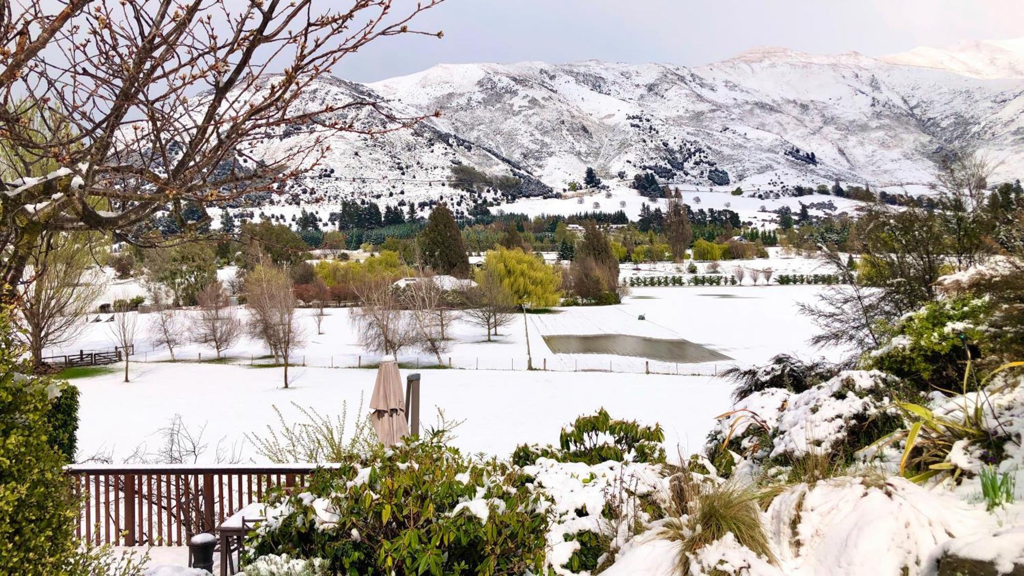 Alpine View Lodge Wanaka Exterior photo