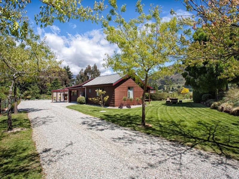 Alpine View Lodge Wanaka Exterior photo